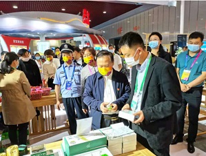 第八届中国特色商品博览交易会在三门峡开幕 5000余种特色商品亮相