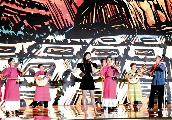 圣地仰韶花开千年 黄河岸畔激情绽放